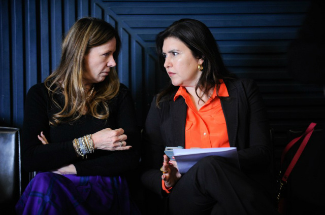 Mulheres poderão vir a ter 30% das vagas na Câmara dos Deputados A proposta de Vanessa Grazziotin (à esquerda) tem como relatora Simone Tebet