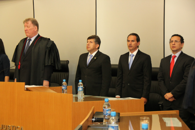 Lídio Lopes representa ALMS na posse do novo presidente do TJMS Lídio Lopes representa ALMS na posse do novo presidente do TJMS