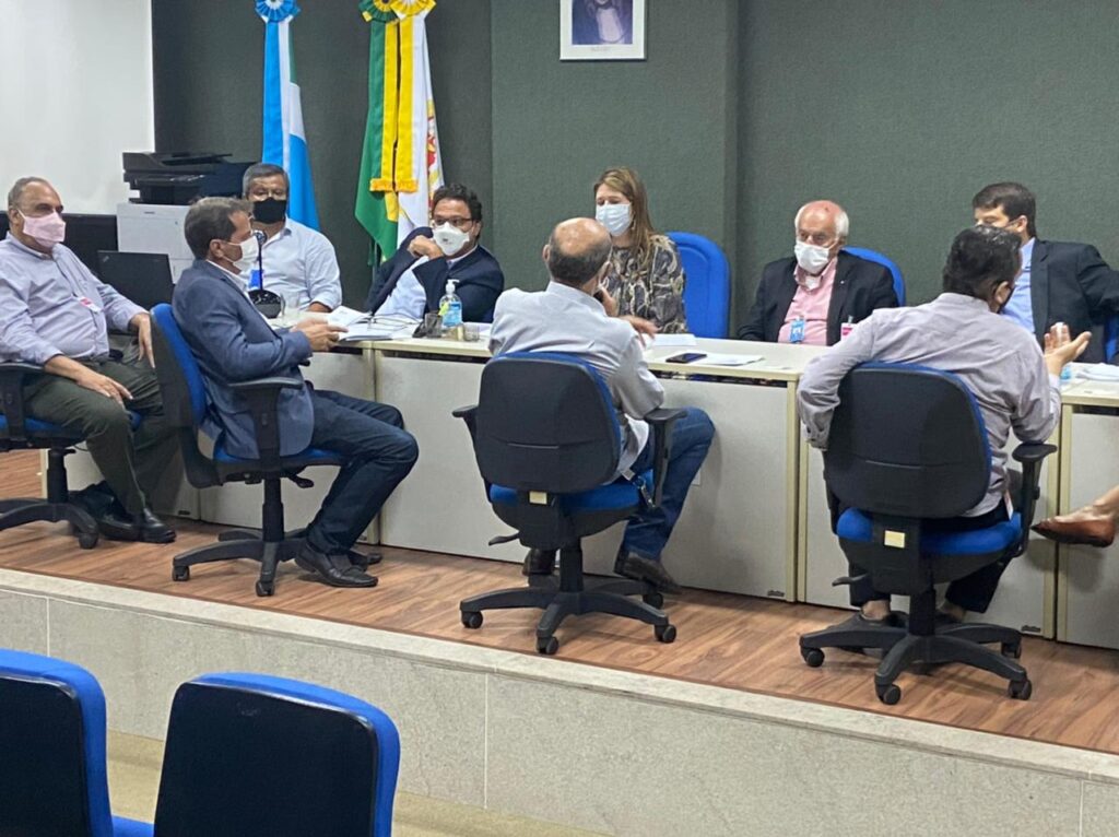 Dr. Jamal Salem participou de reunião na Promotoria de Justiça sobre verba destinada à Santa Casa