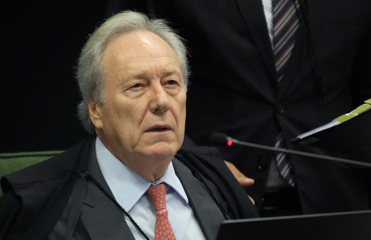 Covid-19: ministro nega priorizar vacinação de pessoas com deficiência © Nelson Jr./SCO/STF