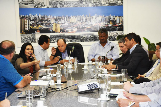 Empresários pedem apoio de deputados para audiência sobre duplicação da BR-163 Audiência foi pedida por empresários da cidade. Foto: Victor Chileno