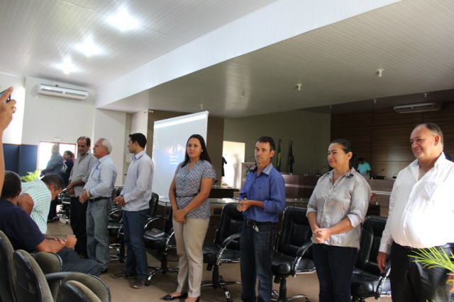 Prefeito Arlei Barbosa participa de “bate papo” com população