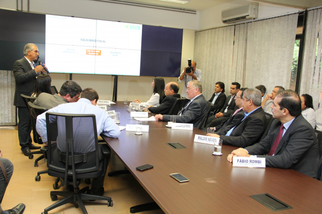 Chefes de Poderes do Estado participam de reunião na governadoria Foto: Giovana Silveira