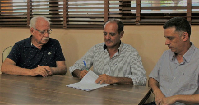 Prefeitura de Nova Alvorada do Sul adquire Micro-ônibus para transporte de pacientes Foto Assessoria de Comunicação