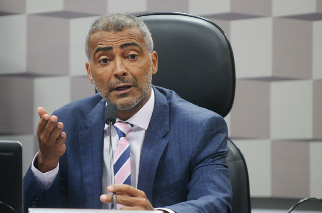 Empresa com contrato público pode perder sigilo bancário em caso de investigação A possibilidade de quebra de sigilo bancário está prevista no PLS 29/2017 - Complementar, apresentado pelo senador Romário (PSB-RJ) - Marcos Oliveira/Agência Senado