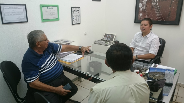 Vereador recebe presidente e vice da Associação de Moradores da Região do Córrego Pontal