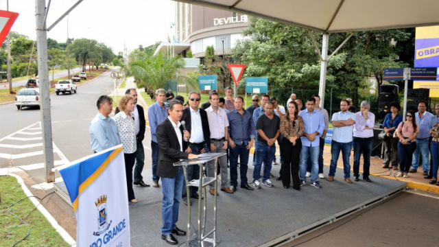 Prefeitura começa obra que vai resolver congestionamento na Mato Grosso