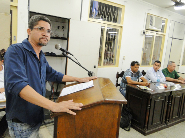 Peixoto questiona informações sobre receita municipal Peixoto questiona informações sobre receita municipal