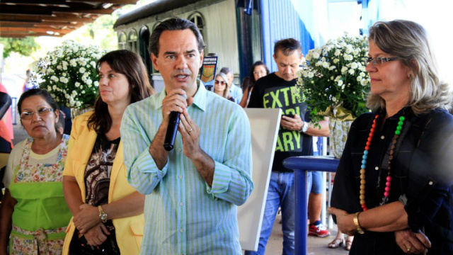 Prefeitura homenageia Lucila Araújo no lançamento do projeto estação cultura Prefeitura homenageia Lucila Araújo no lançamento do projeto estação cultura