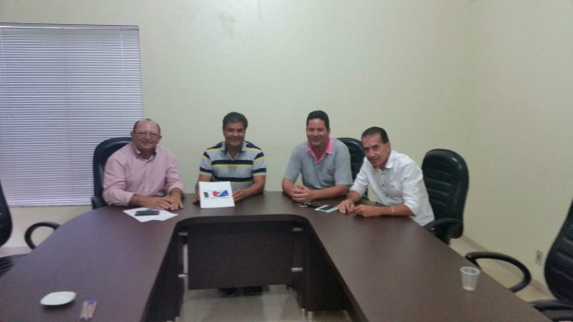 Vereador de Sonora Vírgílio (PTB), presidente estadual do PTB Nelsinho Trad, vereador de Sonora  Jansen (PTB) e o vice-presidente estadual do PTB Adilson Rodrigues