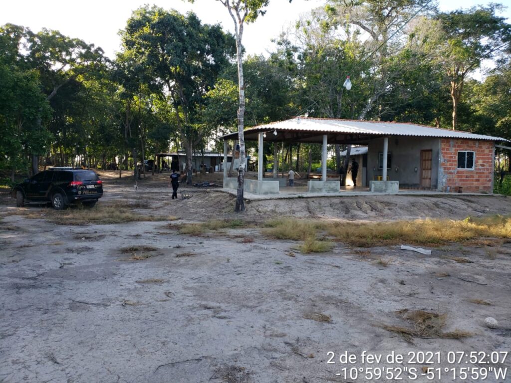 PF prende duas pessoas por invadir terras públicas no Mato Grosso PF prende duas pessoas por invadir terras públicas no Mato Grosso