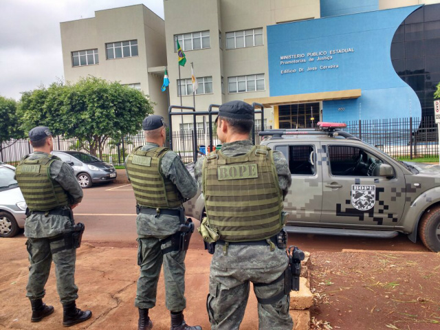 Grupo de Atuação Especial de Combate ao Crime Organizado - GAECO, em parceria com a Polícia Militar de Mato Grosso do Sul, através dos batalhões do CHOQUE e BOPE e a Diretoria de Inteligência - DINTEL, realiza a Operação Desdita. foto Adilson Domingos