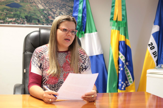 Daniela reúne autoridades para combater desafio mortal da 'Baleia Azul' Objetivo é discutir medidas de prevenção ao suicídio em Dourados - Foto: Divulgação