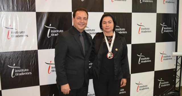 Vereadores de Nova Alvorada do Sul recebem Medalha Tiradentes