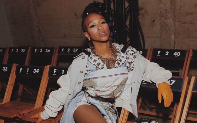 Karol Conká perde festival, fã clube e programa após BBB21 Karol Conká perde festival, fã clube e programa após BBB21