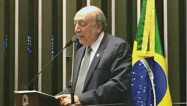 Pedro Chaves quer que Câmara vote projeto que suspende cobrança de bagagem em voos Pedro Chaves quer que Câmara vote projeto que suspende cobrança de bagagem em voos
