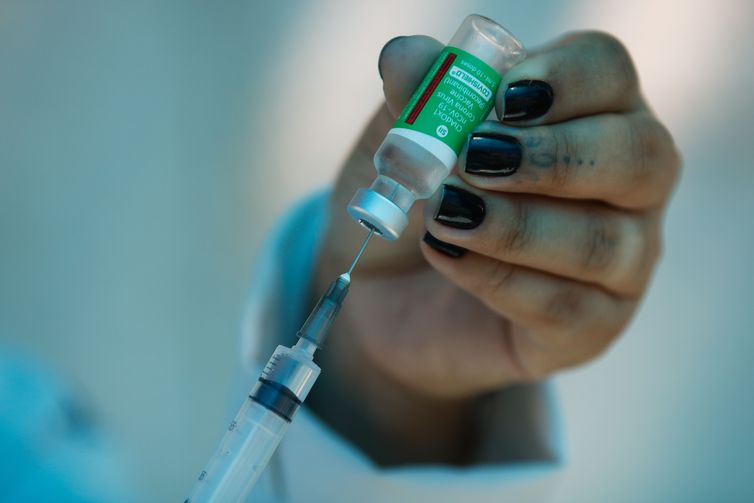 Brasil receberá 10,6 milhões de doses de vacina pela Covax Facility © Tânia Rêgo/Agência Brasil