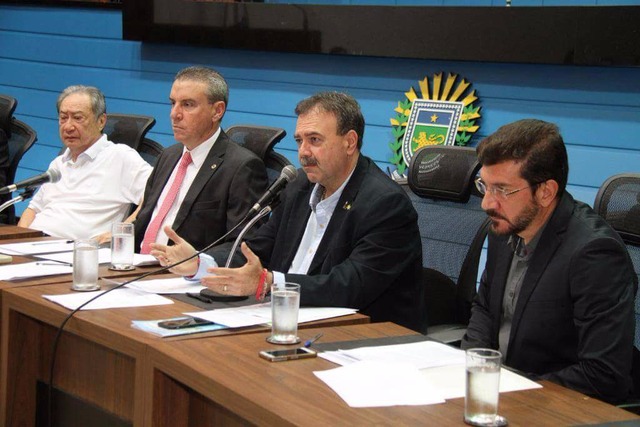 Em audiência pública, deputado Dr. Paulo Siufi propõe anteprojeto de combate e prevenção à depressão Em audiência pública, deputado Dr. Paulo Siufi propõe anteprojeto de combate e prevenção à depressão