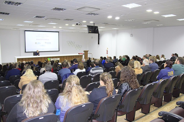 Dia Internacional do Cooperativismo - Cooperalfa gera desenvolvimento técnico, social e econômico