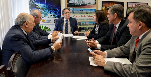 Bancada define critérios para emendas ao Orçamento de 2018 Bancada define critérios para emendas ao Orçamento de 2018