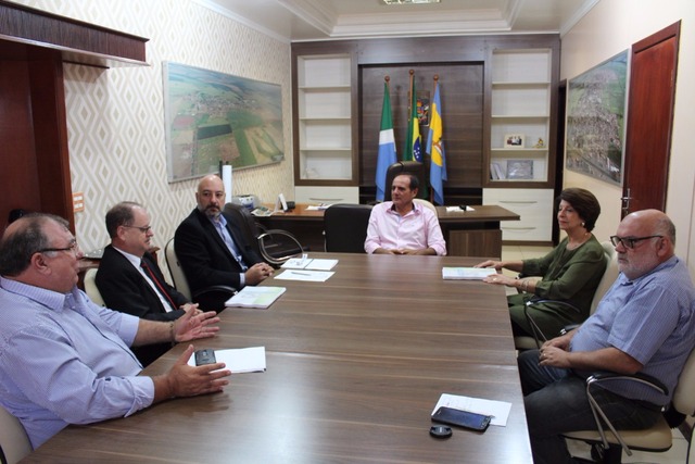 Conselheira do tribunal de contas do MS, Marisa Serrano elogia evolução da educação de Nova Alvorada do Sul