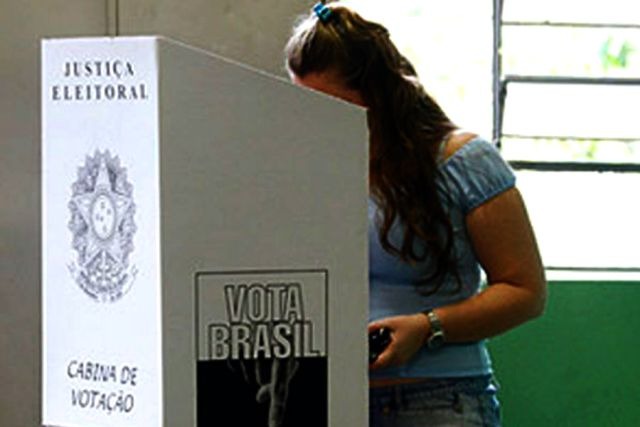"Eleitor sem máscara não vota na eleição de novembro", alerta TSE "Eleitor sem máscara não vota na eleição de novembro", alerta TSE