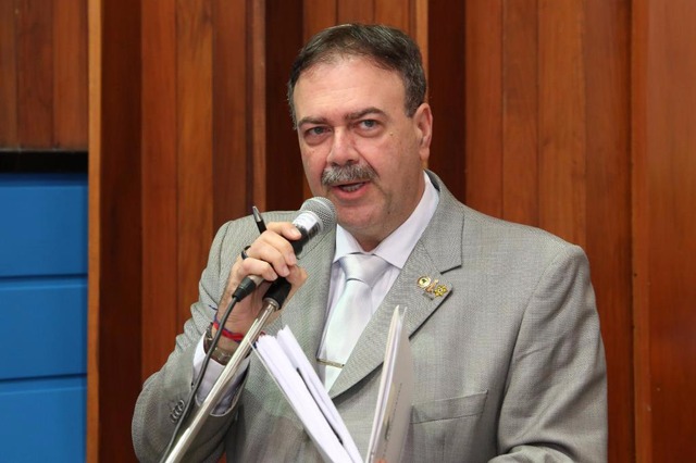 PL do Deputado Dr. Paulo Siufi declara de Utilidade Pública a Associação Luso-Brasileira de CG PL do Deputado Dr. Paulo Siufi declara de Utilidade Pública a Associação Luso-Brasileira de CG