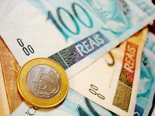 Governo propõe salário mínimo R$ 10 menor em 2018, de R$ 969 Governo propõe salário mínimo R$ 10 menor em 2018, de R$ 969