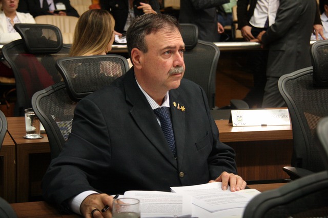 Com PL do Deputado Dr. Paulo Siufi, pessoas com TEA terão atendimento prioritário em estabelecimentos comerciais e de serviços Com PL do Deputado Dr. Paulo Siufi, pessoas com TEA terão atendimento prioritário em estabelecimentos comerciais e de serviços