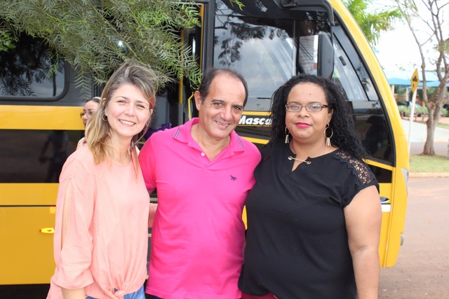 Prefeitura de Nova Alvorada do Sul leva idosos do projeto conviver na Colônia Paraguaia em Campo Grande Prefeitura de Nova Alvorada do Sul leva idosos do projeto conviver na Colônia Paraguaia em Campo Grande