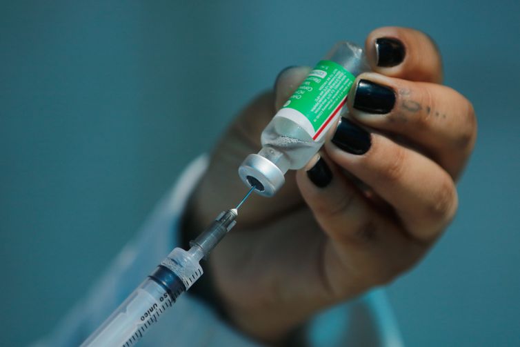 Anvisa debate regulamentação para importar vacinas pelo acordo Covax © Tânia Rêgo/Agência Brasil
