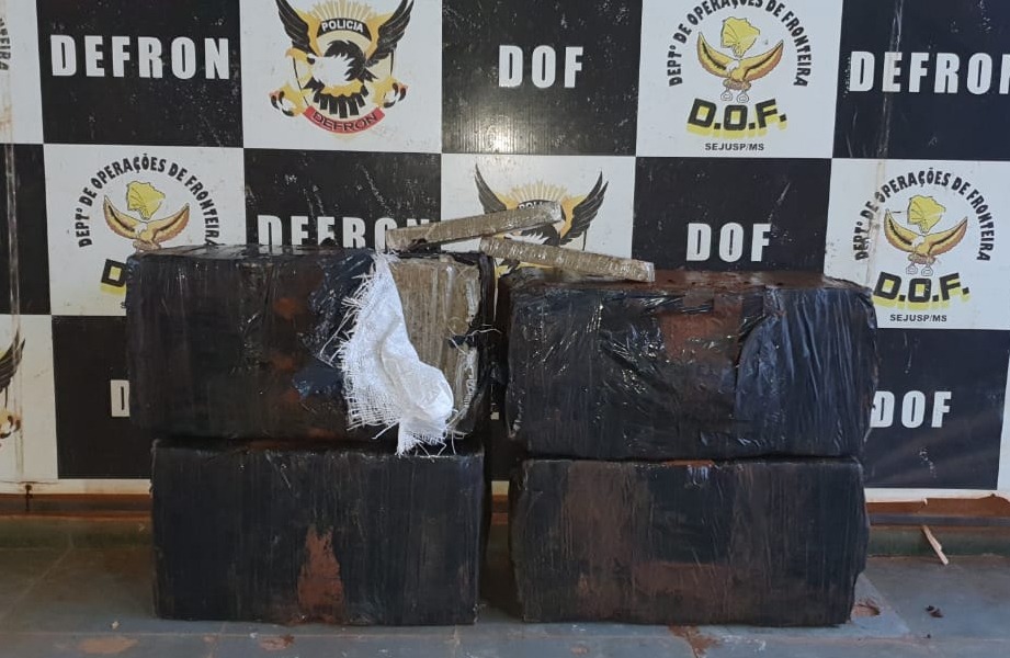 Veículo com 200 quilos de maconha abandonado em canavial foi apreendido pelo DOF durante a Operação Hórus Veículo com 200 quilos de maconha abandonado em canavial foi apreendido pelo DOF durante a Operação Hórus