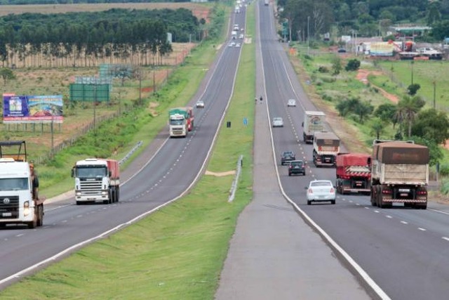 Obras na BR-163: motoristas devem redobrar atenção nos trechos interditados