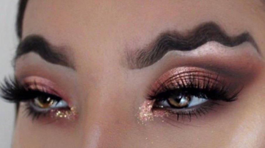 Cinco tendências de beleza que não deixaram saudades