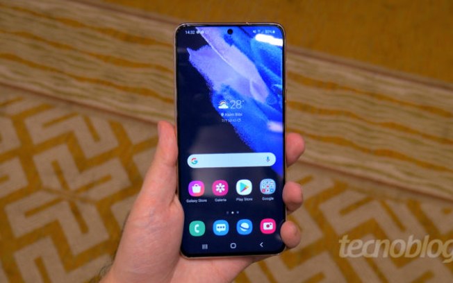 Samsung Galaxy S21 sobrevive debaixo d’água há mais de 10 dias