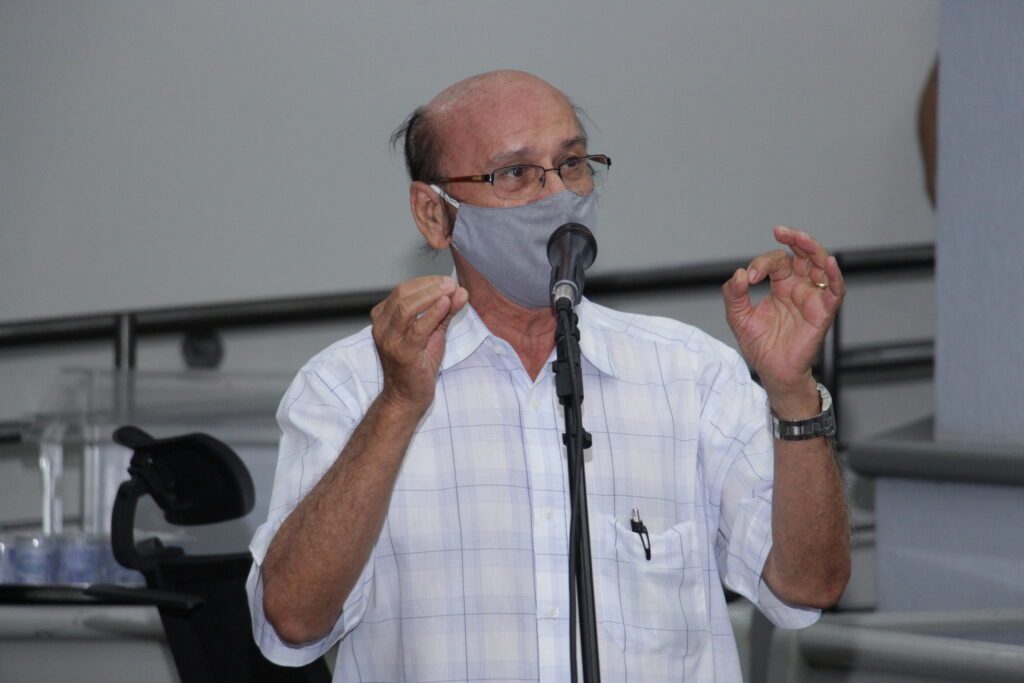 Vereador Dr. Loester é contra a volta às aulas na Rede Municipal de Ensino