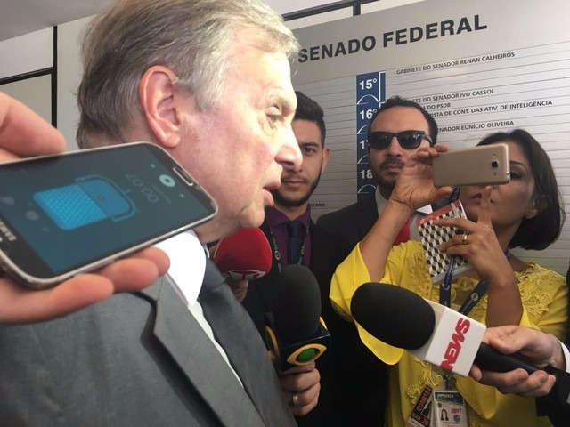 Presidente interino do PSDB defende que Aécio renuncie à presidência do partido O presidente interino do PSDB, senador Tasso Jereissati (CE) (Foto: Alessandra Modzeleski, G1)