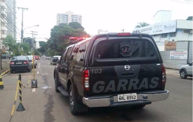 Grupo armado sequestra casal, mulher foge por mata e homem está desaparecido