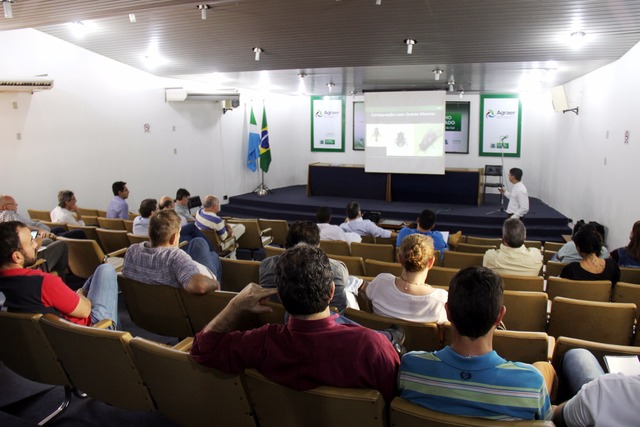 Mato Grosso do Sul terá grupo de trabalho para monitorar mosca-dos-estábulos Técnicos da Semagro, Agraer e Iagro participaram da reunião.