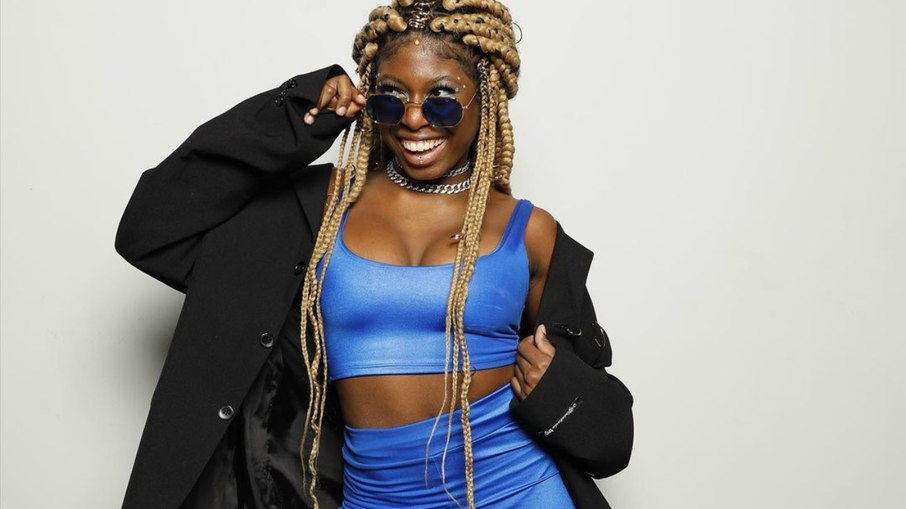 MC Soffia completa 10 anos de carreira com apenas 16 anos MC Soffia completa 10 anos de carreira com apenas 16 anos