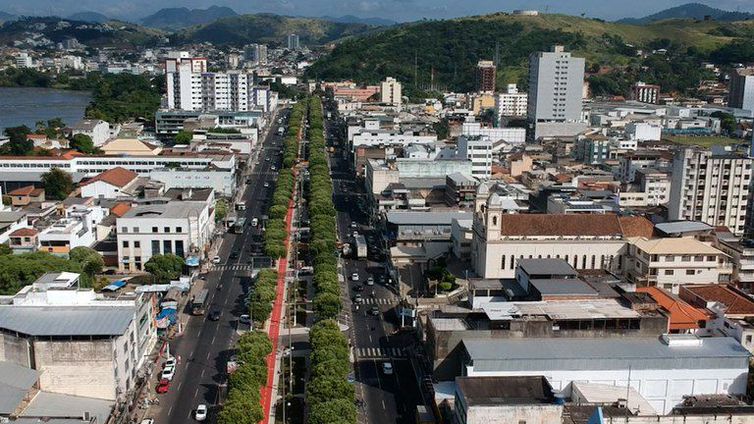Governo conclui restauração da Travessia Urbana de Itaperuna, no Rio Governo conclui restauração da Travessia Urbana de Itaperuna, no Rio
