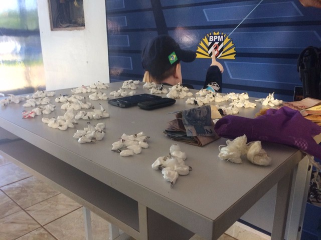 Traficante é preso pela PM de Dourados com quase 300 papelotes de cocaína