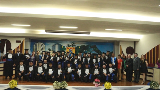 UFMS realizou formatura da turma de administração pública do polo EAD de Rio Brilhante