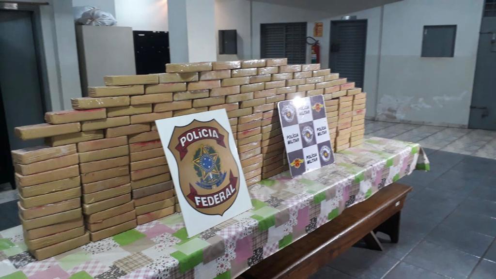 Polícia Federal e Polícia Militar de São Paulo realizam a apreensão de mais de 180 quilos de pasta base de cocaína