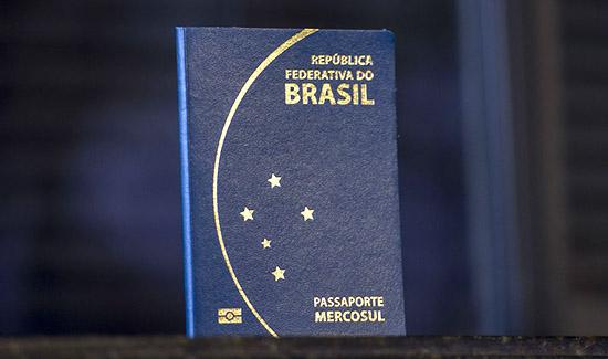 Tribunal mantém proibição de viagem ao exterior a investigada na Lava Jato Tribunal mantém proibição de viagem ao exterior a investigada na Lava Jato