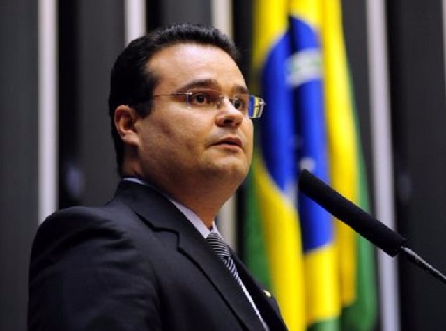 Fábio Trad aguarda convocação da Câmara Federal para assumir Mandato Fábio Trad aguarda convocação da Câmara Federal para assumir Mandato