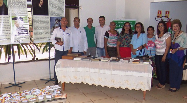 Câmara Municipal de Rio Brilhante recebe exposição da bíblia sagrada