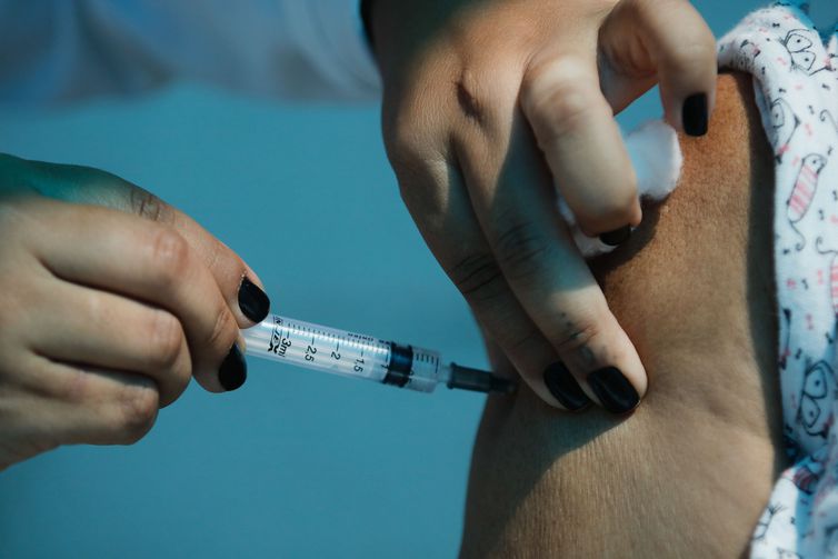 Anvisa atualiza andamento de análises de vacina contra covid-19 © Tânia Rêgo/Agência Brasil