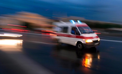 Duas pessoas morrem em colisão entre moto e carro na rodovia BR-262 Duas pessoas morrem em colisão entre moto e carro na rodovia BR-262