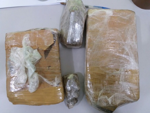 Dois homens são presos por tráfico de drogas em Nova Alvorada do Sul Dois homens são presos por tráfico de drogas em Nova Alvorada do Sul